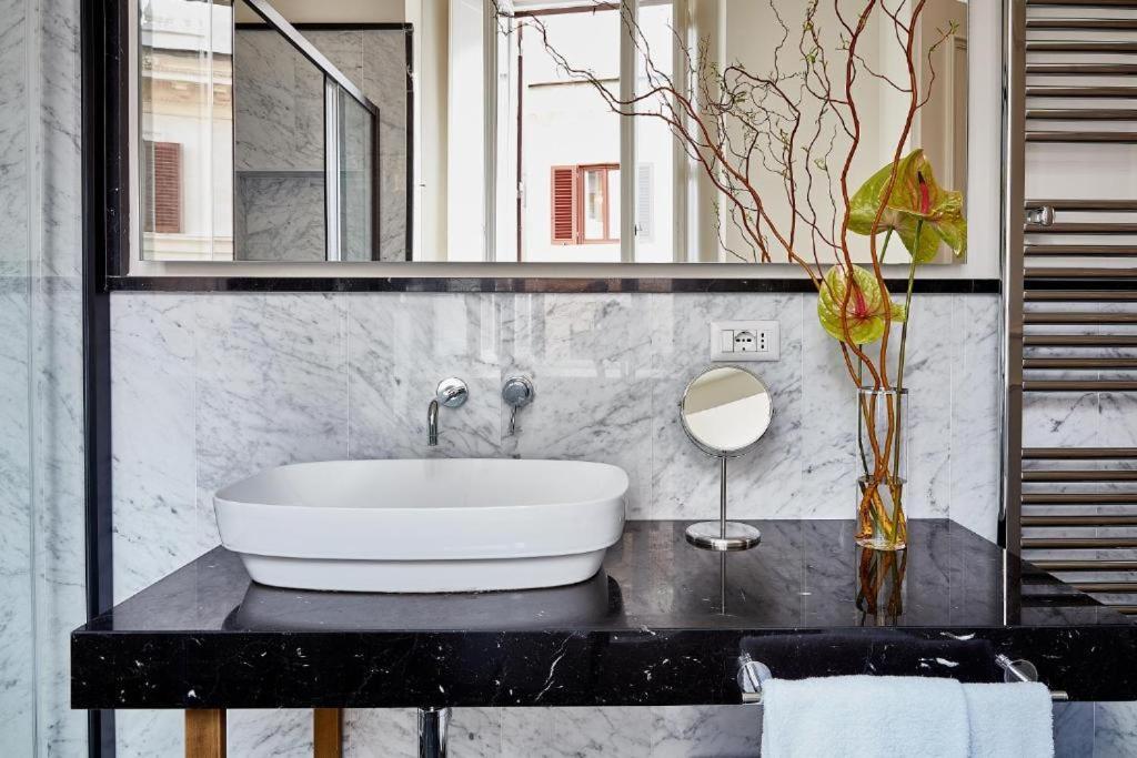 Spagna Luxury Rooms Рим Экстерьер фото